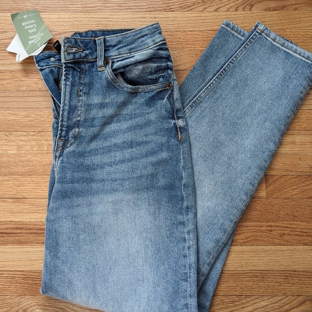 NEW H&M mom jeans, high ankle